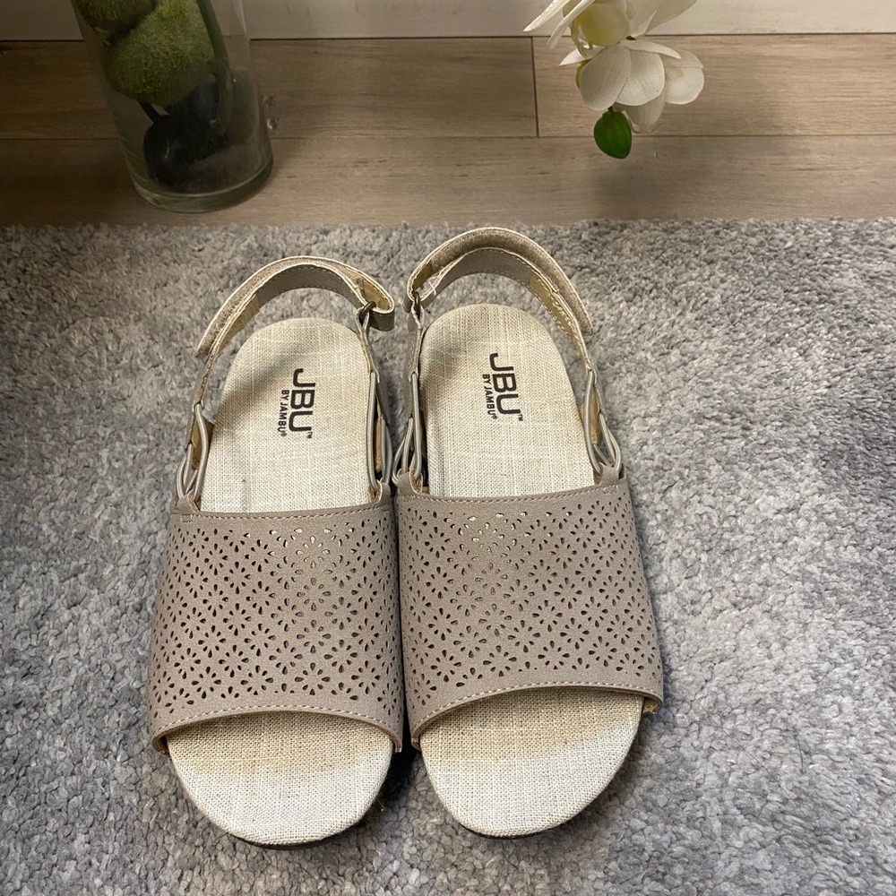 JBU Sandals - Picture 8 of 15